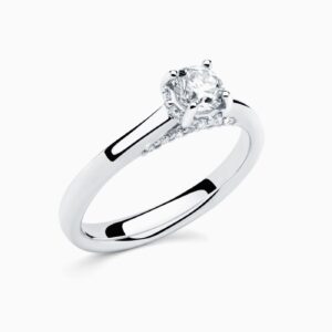 Anillo solitario Chloe M en oro 18K con diamantes, corona de diamantes y diamante interior