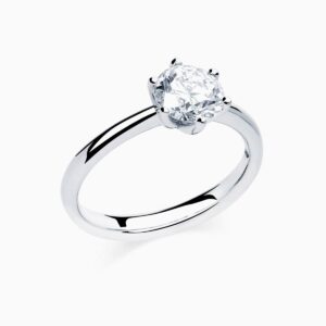Anillo solitario Victoria G en oro 18K con diamante central y diamante interior
