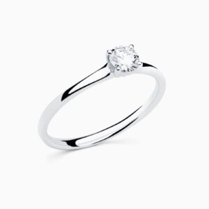 Anillo solitario Always M en oro 18K con diamante central de 0,30 quilates