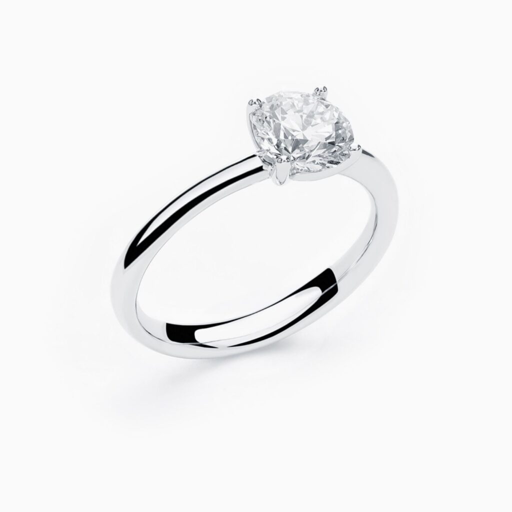 Anillo solitario Nora M en oro 18K con diamante central de 1,09 quilates