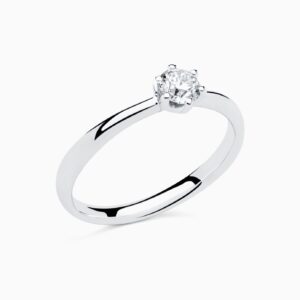 Anillo solitario Rose P en oro 18K con diamante central y diamante interior